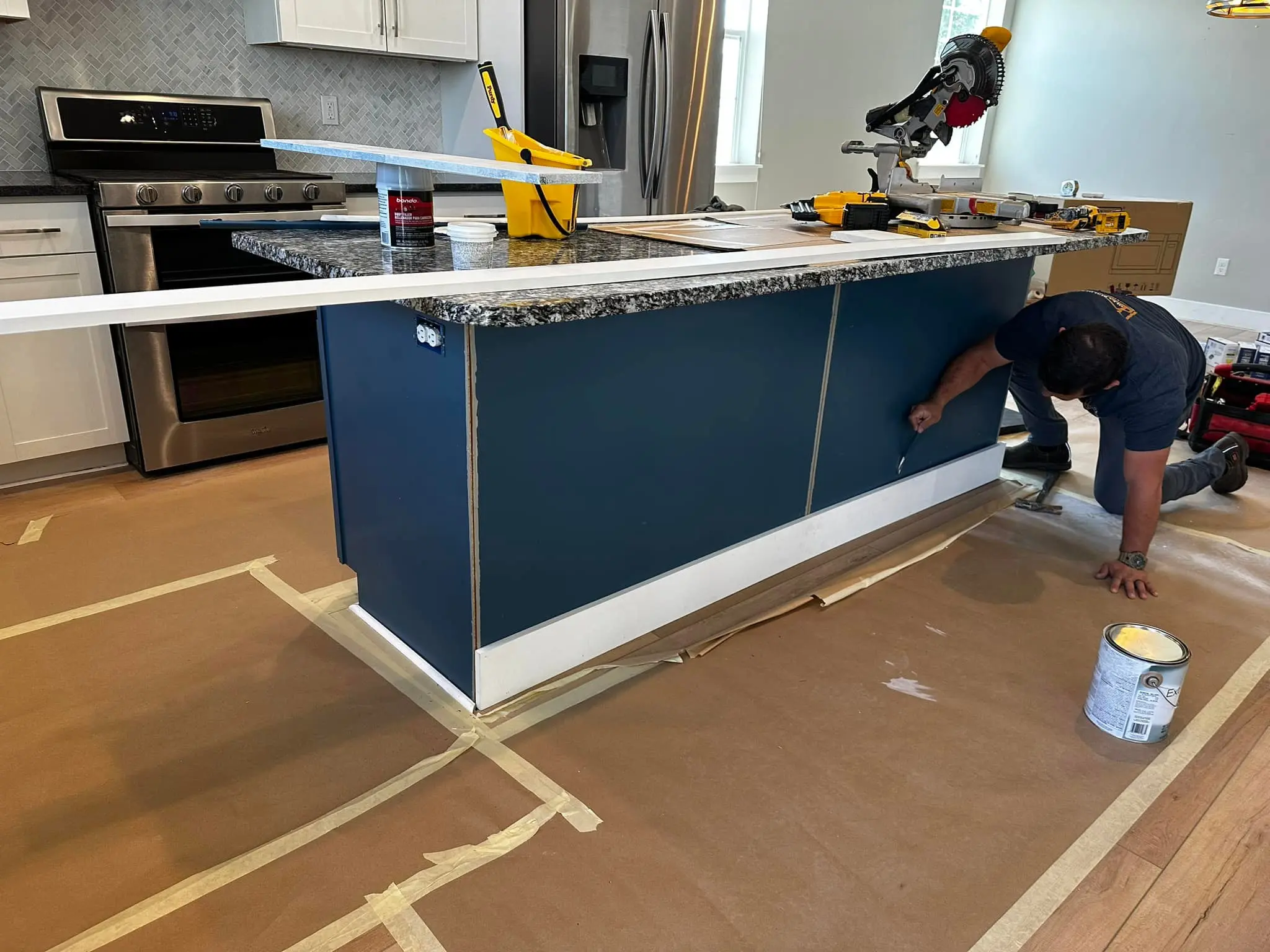 Handyman services offer by Extreme Clean & Handyman: General handyman services for repairs, installations, and home improvements.